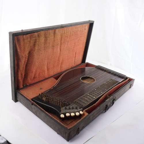 Antike alte zither - antike, im
