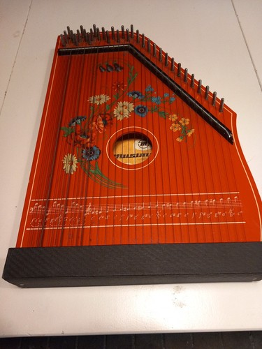 Die musima zither made - die,